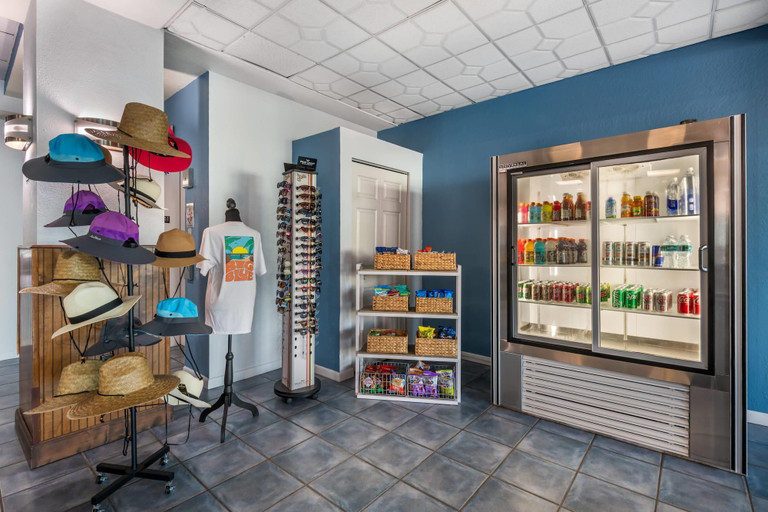 Food & Drinks, Coconut Palms Beach Resort II, an Ascend Collection Hotel, Volusia