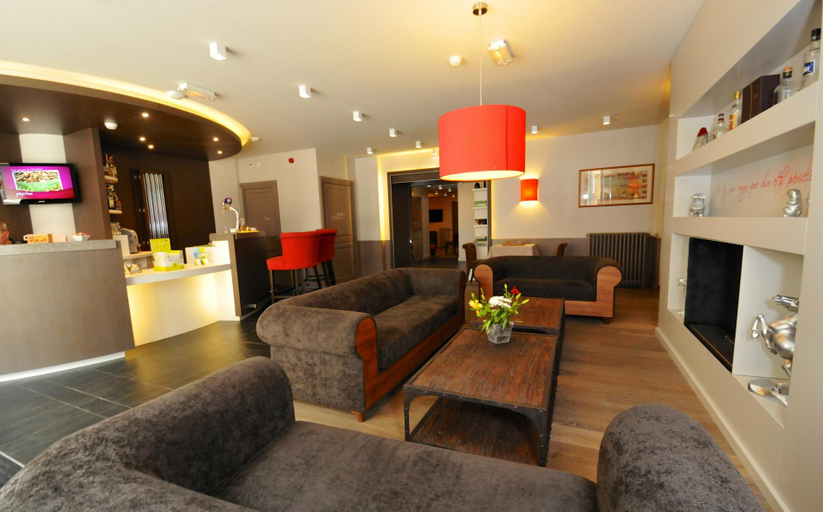 Public Area 2, Logis Hôtel le Central, Hautes-Pyrénées