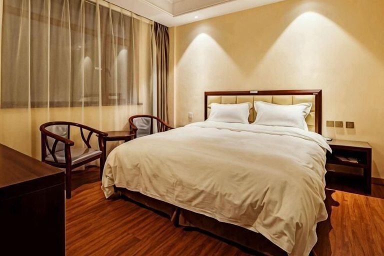 Bedroom 2, Xinwei Business Hotel, Suihua