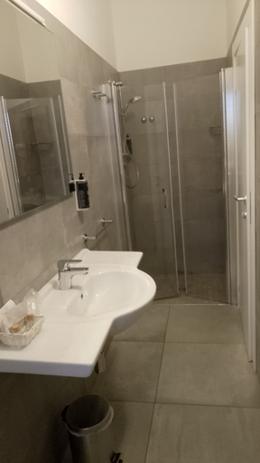 Bathroom 5, Hotel KURSAAL di Bellaria, Rimini