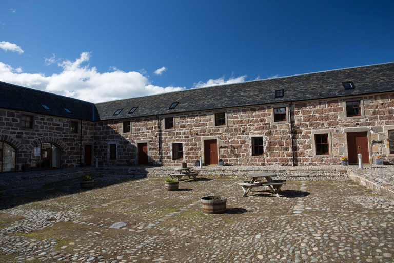 4, Simmental Cottage Daviot, Highland