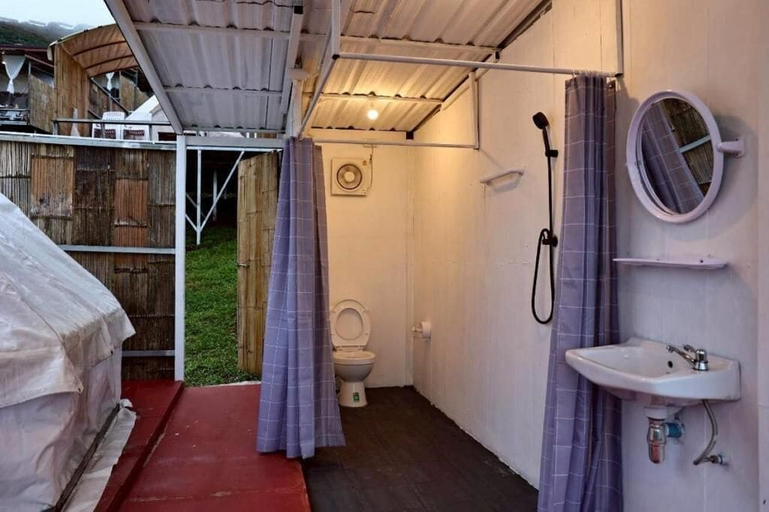Bathroom 3, Koya Homestay, Mae Rim