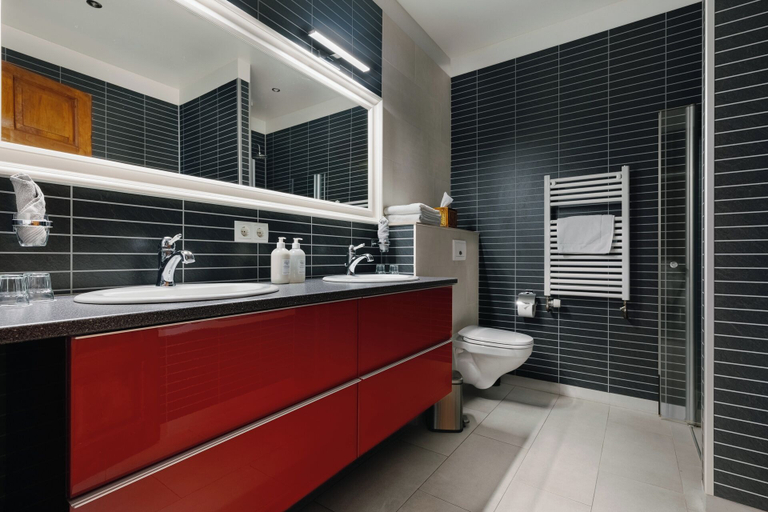 Bathroom 4, Hotel Kriunes - A city hotel by the lake, Kópavogur