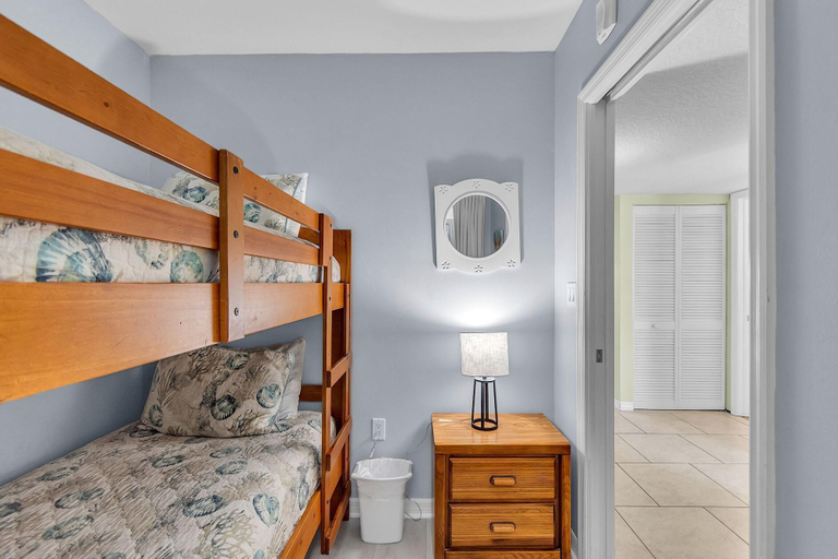 Bedroom 3, Villa Madeira 202, Pinellas