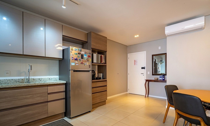 Private kitchen 3, Apt Close to Beach & Floripa Shopping [eaz305], Florianopolis