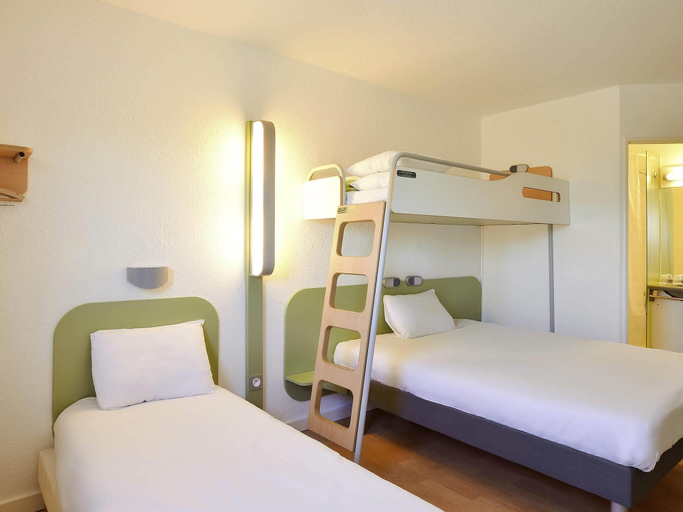 Bedroom 4, Ibis budget Saint-Étienne stade, Loire