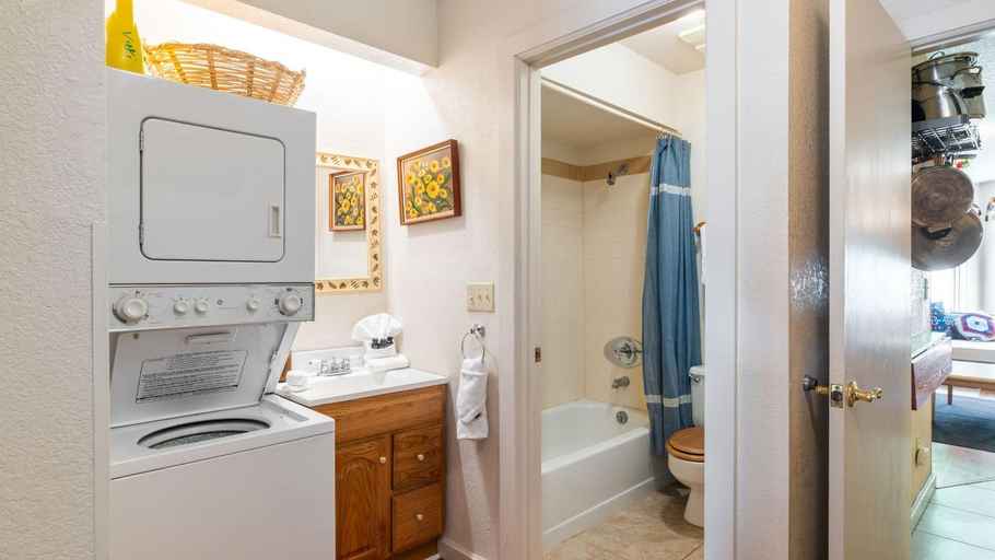 Bathroom 4, Viking Lodge by AvantStay, San Miguel