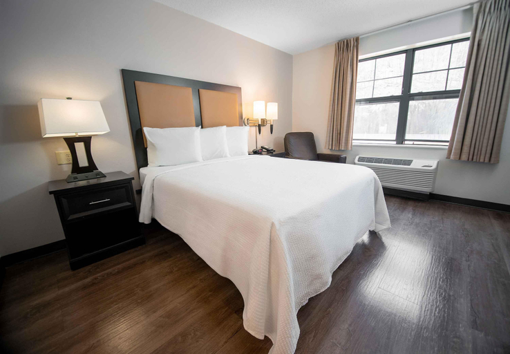 Bedroom 4, Extended Stay America Suites Boston Waltham 32 4th Ave, Middlesex