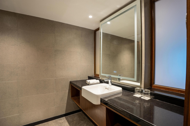 Bathroom 3, Radisson Hotel Sonamarg, Ganderbal
