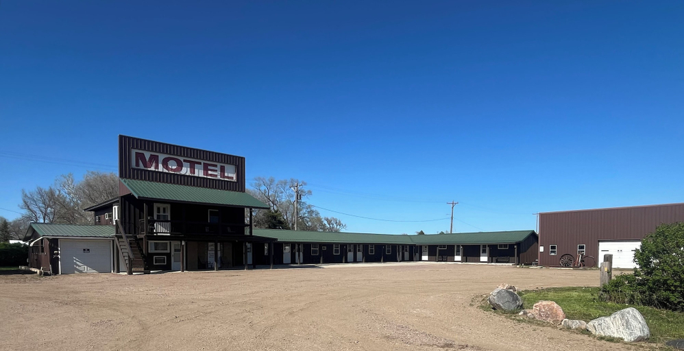 Exterior & Views, Jake's Corner Motel, Aurora