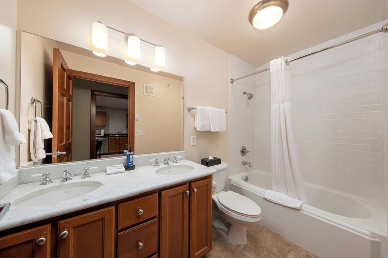 Bathroom 3, WorldMark Blaine, Whatcom