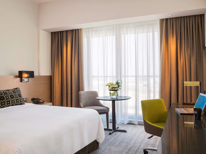 Bedroom 4, Novotel Muscat Airport, Seeb