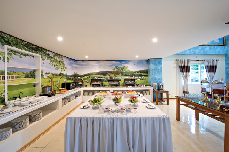 Food & Drinks 4, Vang Vieng Plaza Hotel, Vangvieng