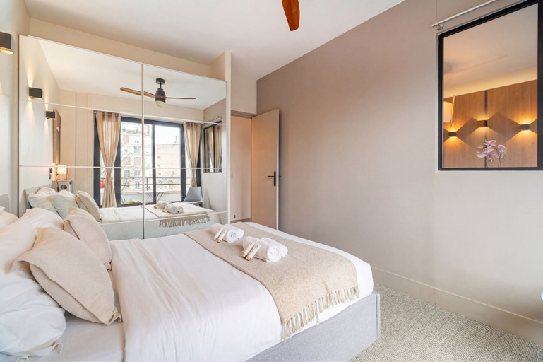 Bedroom 3, 1598 Ingres, Paris