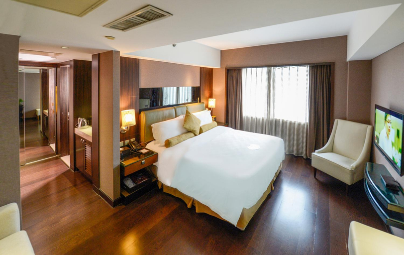 Bedroom 4, Beijing Changbaishan International Hotel, Beijing