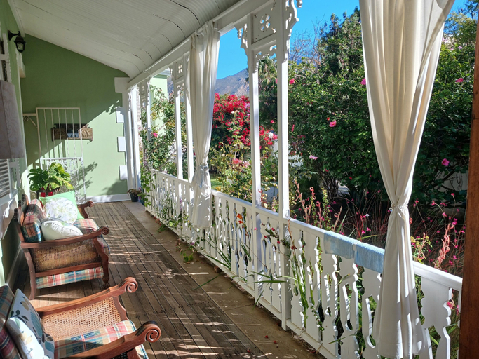 Others 4, Montagu Manor, Cape Winelands