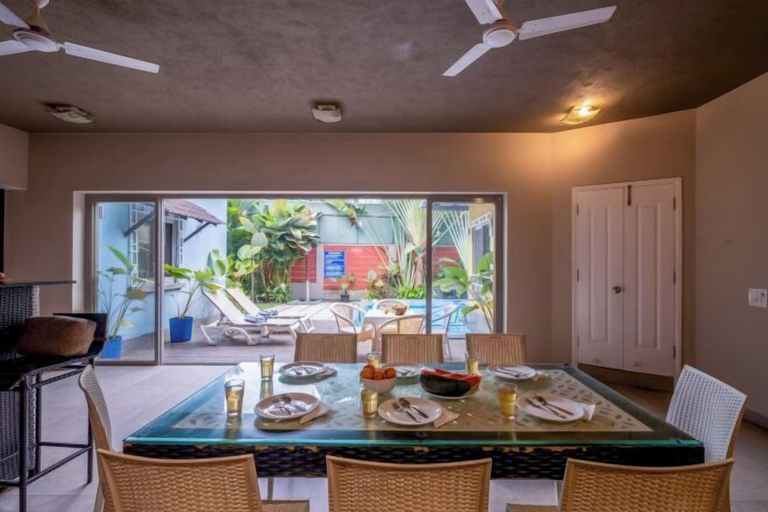 Food & Drinks 5, Private Villa w Pool 700m Beach D2, North Goa