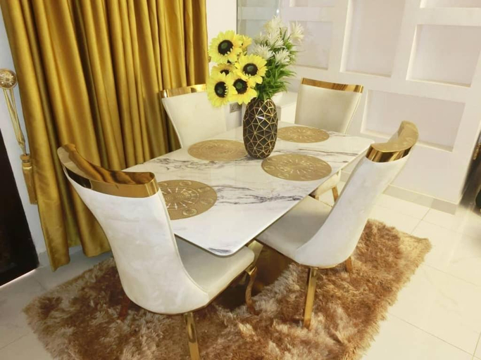 Others 3, P M Serviced Apartments, Surulere