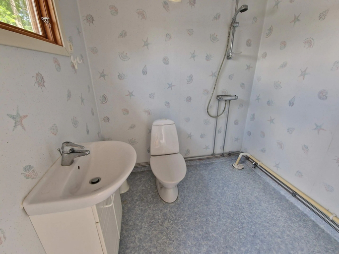 Bathroom 4, Långasjönäs Camping & Stugby, Karlshamn