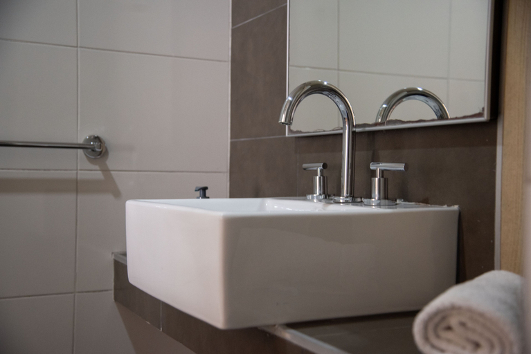 Bathroom 5, Abril Hotel Boutique, Capital