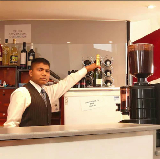 Food & Drinks 4, DeSalis Hotel London Stansted, Essex