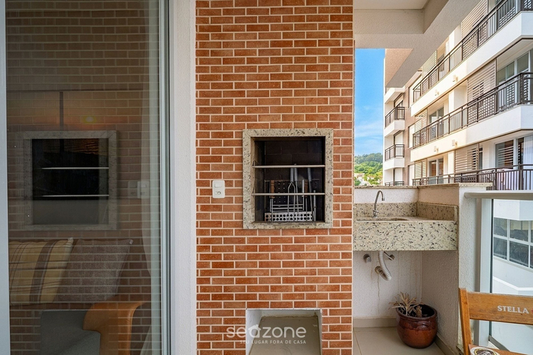 Property grounds 2, Apt Close to Beach & Floripa Shopping [eaz305], Florianopolis