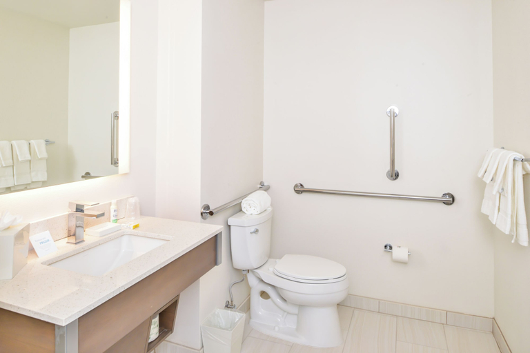 Bathroom 5, Courtyard by Marriott Eugene Downtown, Lane