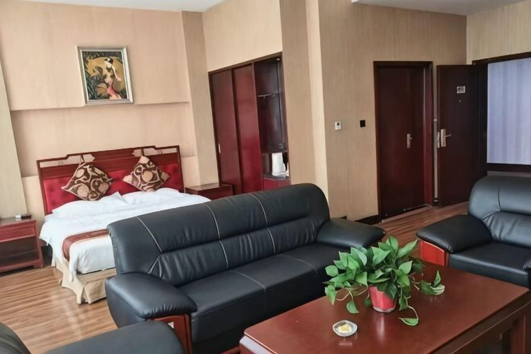 Bedroom 3, Taoyuan International Hotel, Yuncheng
