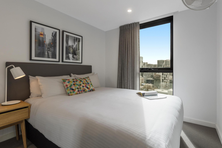 Bedroom 3, Oaks Melbourne Southbank Suites, Melbourne
