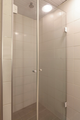 Bathroom 4, ibis Sao Jose dos Campos Dutra, São José dos Campos