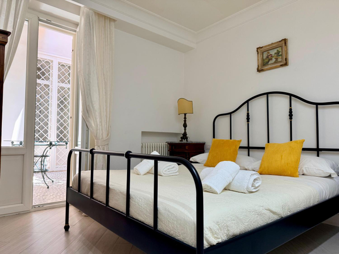 Bedroom 3, Palazzo dello Spagnolo Suite, Napoli
