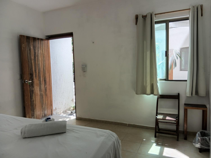 Bedroom 2, Posada Yalekin, Lázaro Cárdenas