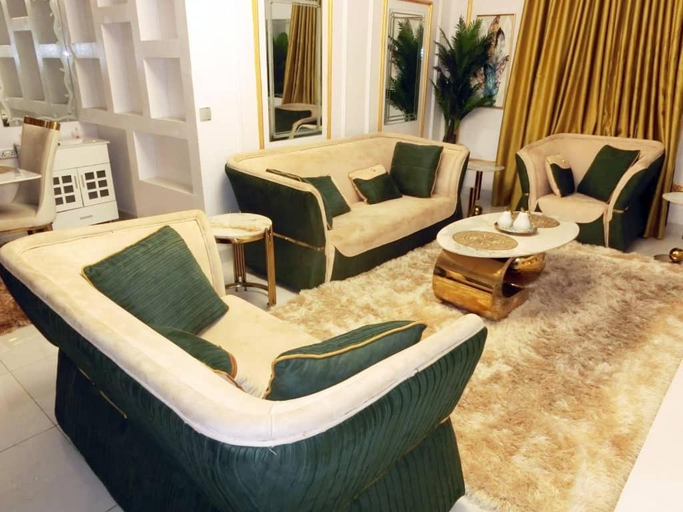 Others 5, P M Serviced Apartments, Surulere