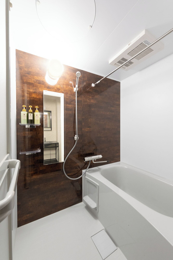 Bathroom 3, Hotel Kototoi East, Taitō