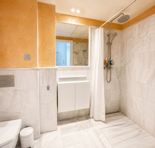 Bathroom 4, DOMUS APARTAMENTOS GRANADA, Granada