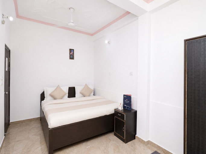 Room 3, Hotel Opluence, Pithoragarh