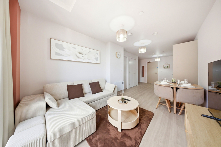 Living area 4, Trafford Garden Place with free car park, Manchester