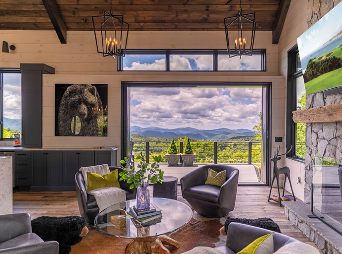Interior 2, Bucks and Bunnies at Eagles Nest, Avery