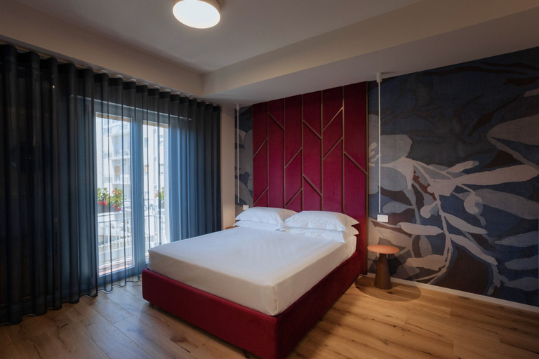 Room 5, Octantis, Matera