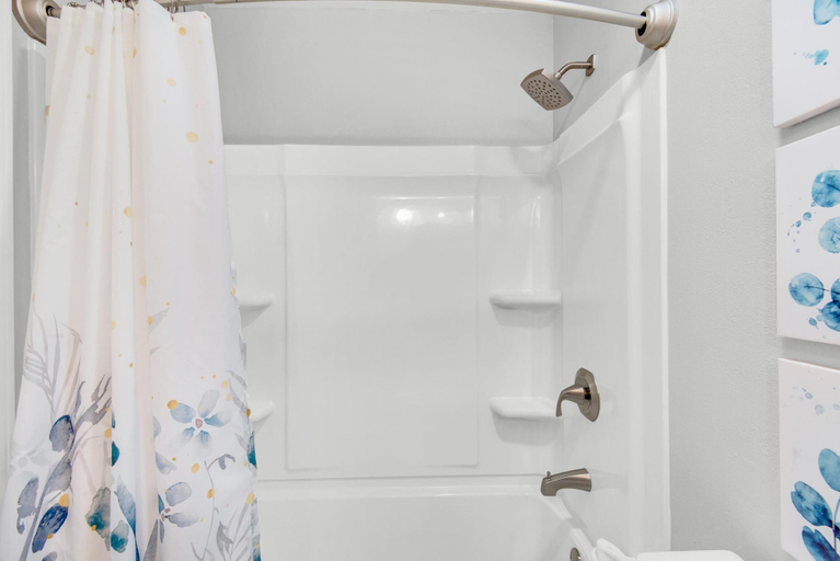 Bathroom 4, Southern Comfort, Escambia