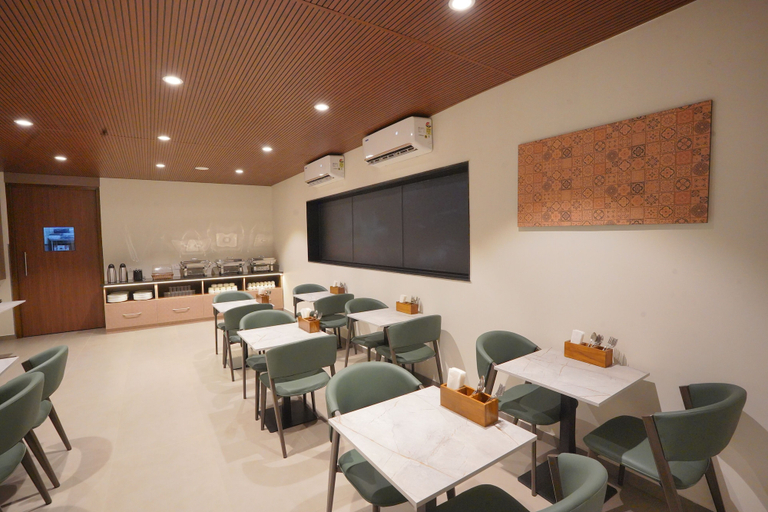 Dining 5, Hotel Jubilee Park Hitech city, Hyderabad