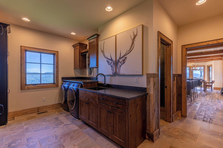 Interior 5, Almost Heaven at Eagles Nest, Avery