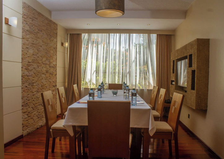 Dining 2, Reata Apartment Hotel, Dagoretti North