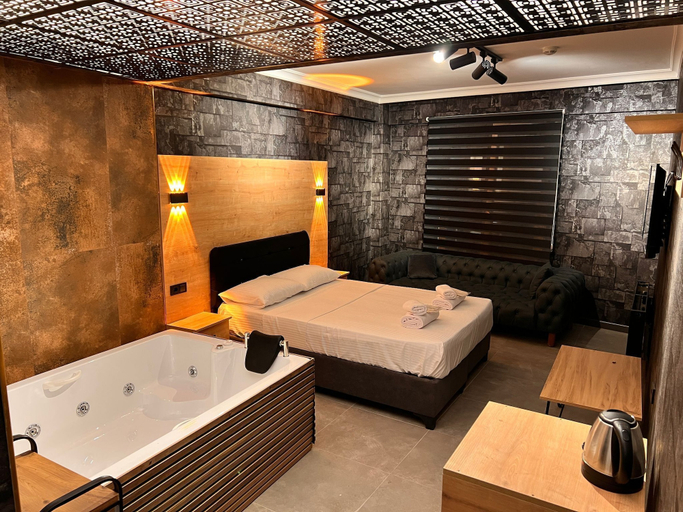 Room 4, Petra Otel, Merkez