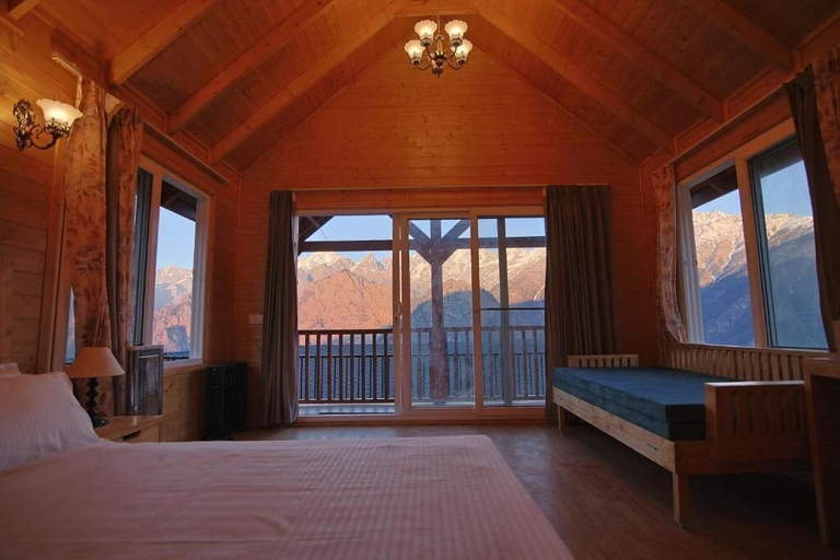 Room 4, The Auli Meadows, Chamoli