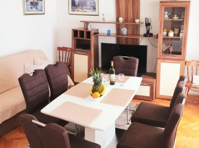 Living room, Seaview Family Apartment With Grand Terrace, Omiš