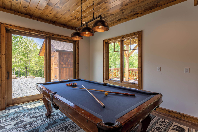 Others 5, Kikis Hideaway at Eagles Nest, Avery