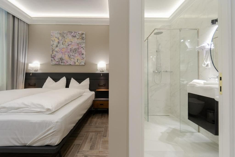 Room 3, 2H Hotel Horizon, Rostock
