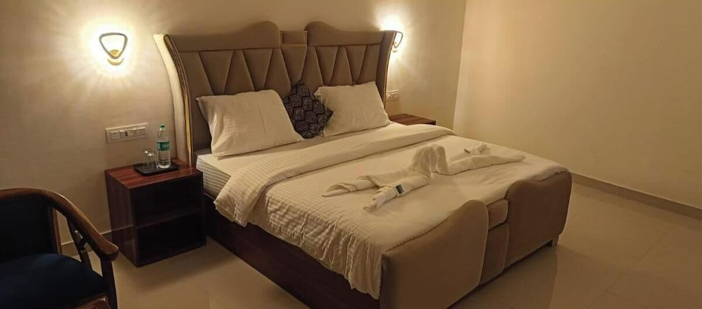 Room 3, Corbett Sun Shine, Nainital