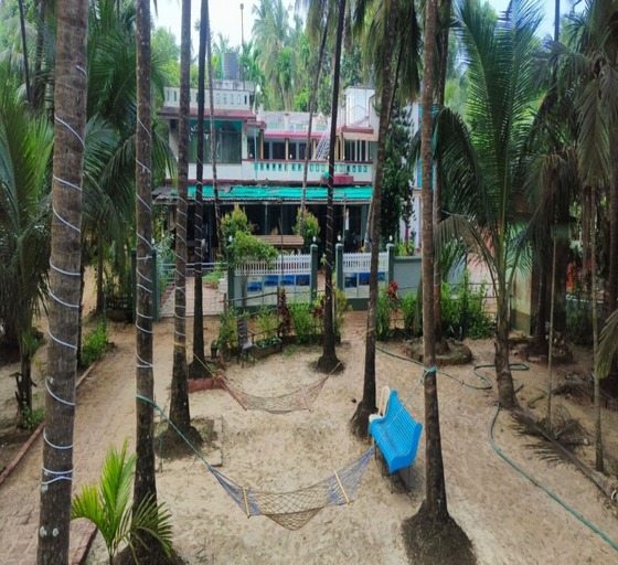 Property grounds 2, Ghar Mithbavkaranche, Sindhudurg